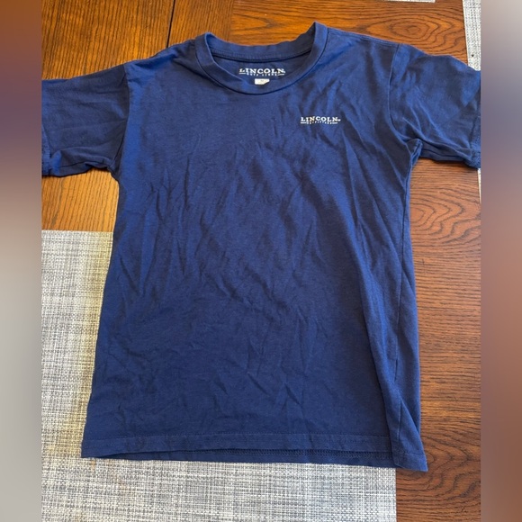 lincoln outfitters Other - Lincoln Outfitters Short Tee Shirt 🤍